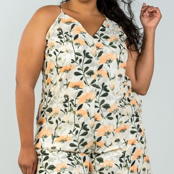 1x-3x PLUS SIZE YELLOW & FLORAL CAPRI JUMPSUIT - Picture 6 of 7